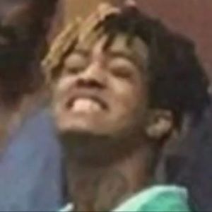 Meet your Posher, Avery